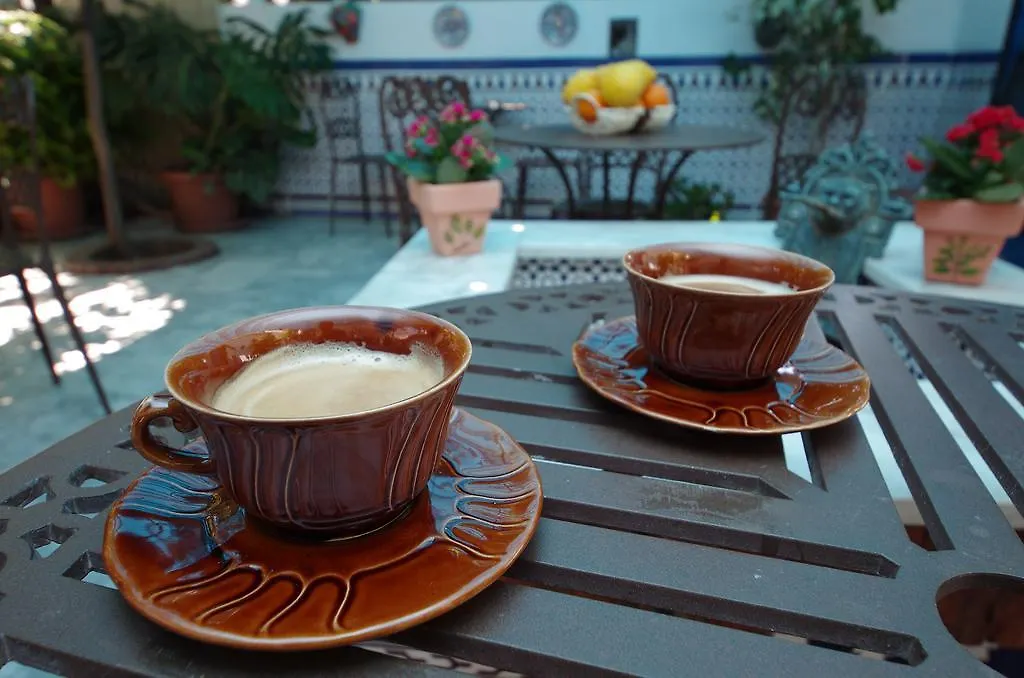 Konukevi Pension Aduar Marbella