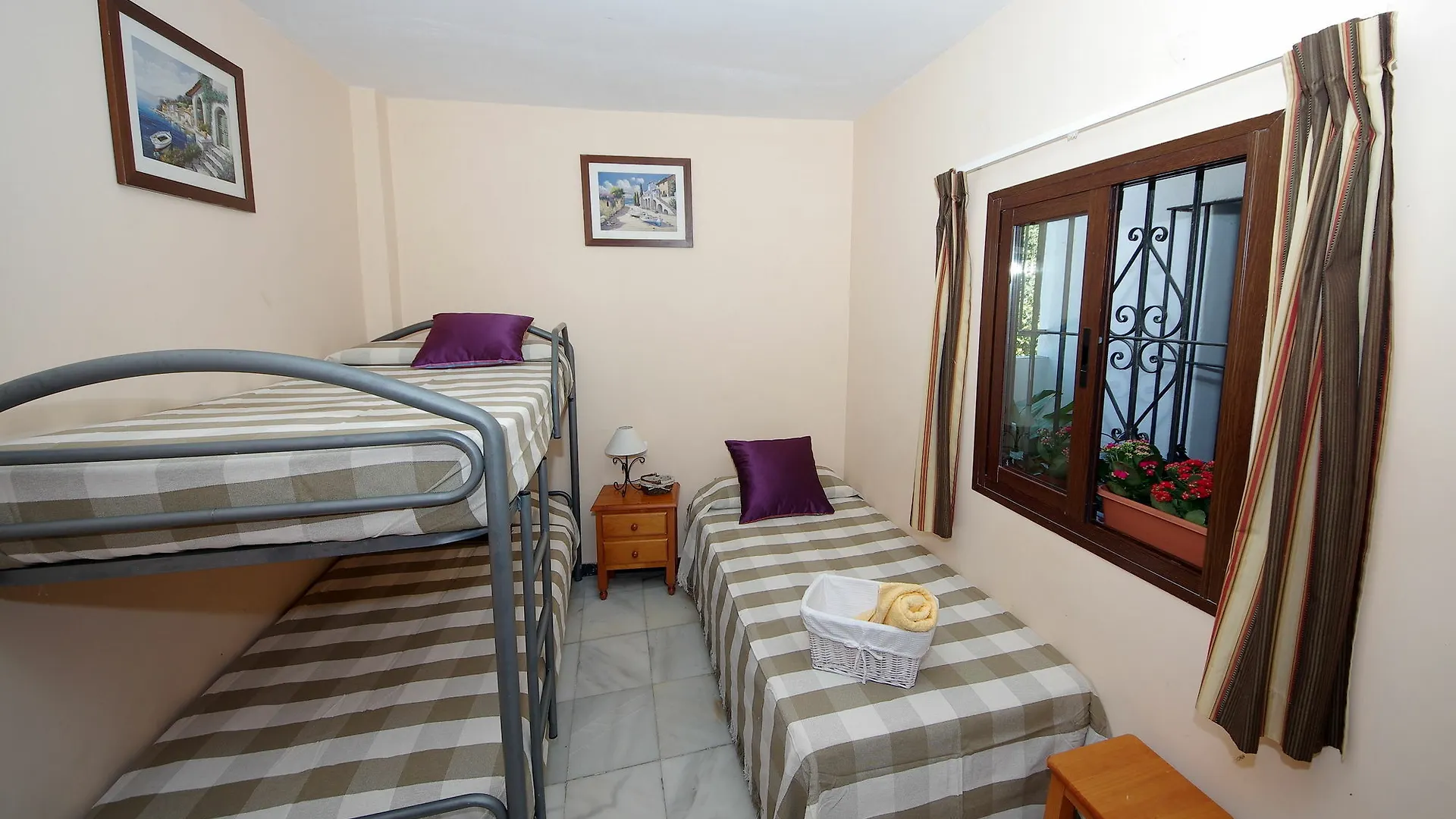 Gasthuis Pension Aduar Marbella